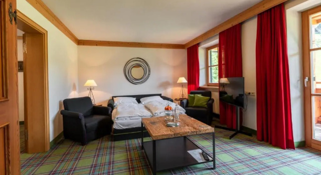 Полулюкс Relais & Châteaux Gut Steinbach Hotel Chalets SPA