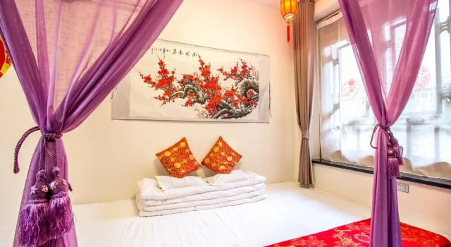 Трёхместный номер Standard c 1 комнатой Hongxingju Inn