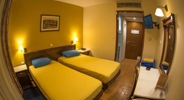 Двухместный номер Standard с балконом Hotel Chris