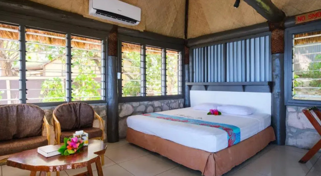 Deluxe Bungalow Beachcomber Island Resort