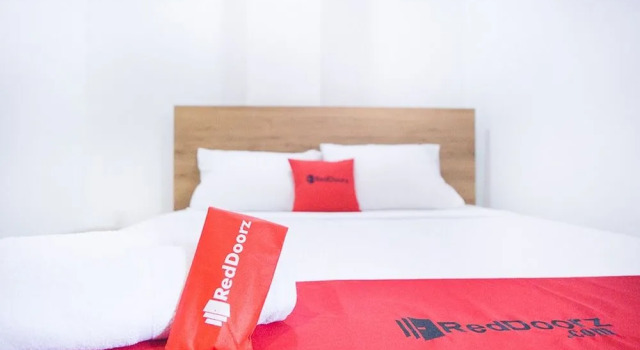 RedDoorz @ RS Adam Malik Medan, Rezerwuj Hotel Medan Sumatra