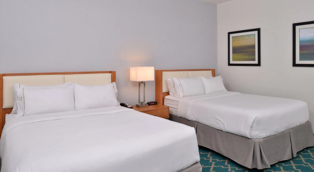 Четырёхместный люкс Holiday Inn Express and Suites West Ocean City by IHG