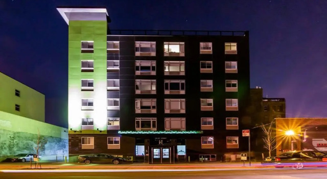 Кровать в общем номере Hotel BPM Brooklyn New York