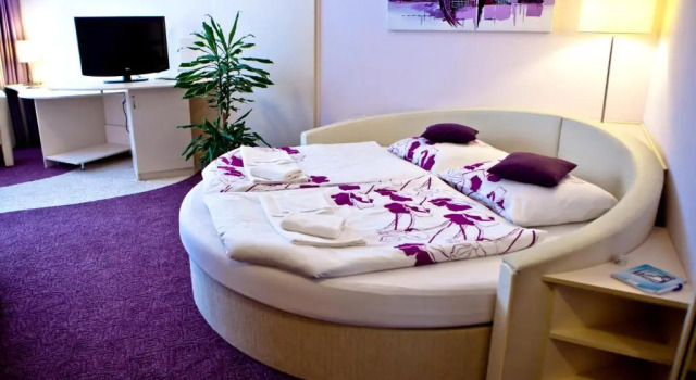 Люкс Luxury Granada Conference, Wellness and Sport Hotel