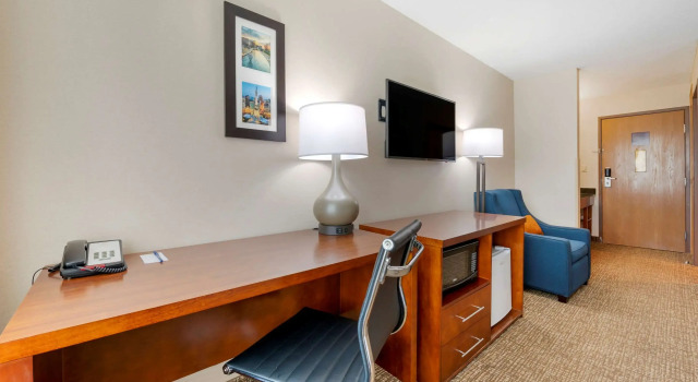 Четырёхместный номер Standard Comfort Inn Anderson South