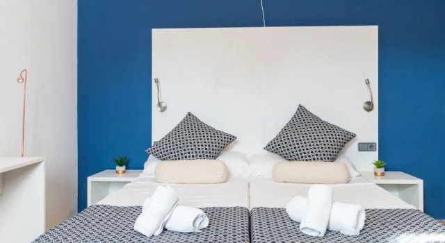 The Corner House Hostal, Book Hotel Capdepera Majorca