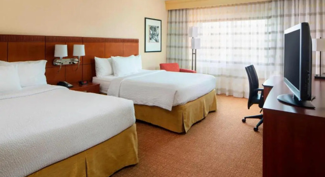Четырёхместный номер Standard Courtyard by Marriott Nashville Brentwood