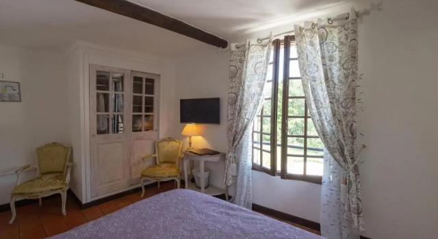 Номер Standard Hotel-Restaurant Le Moulin De La Camandoule