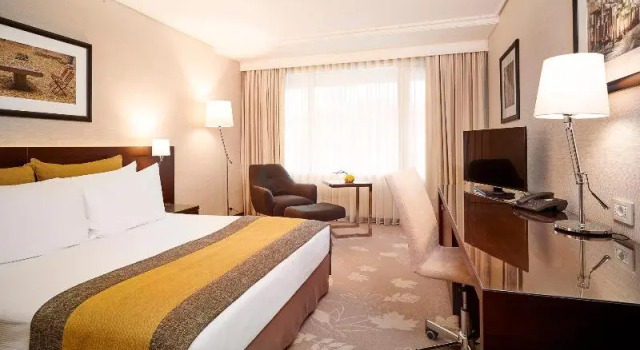 Двухместный номер Standard Crowne Plaza Bucharest by IHG