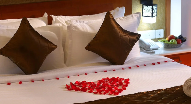 Люкс Luxury Kgees- HillTown Hotel