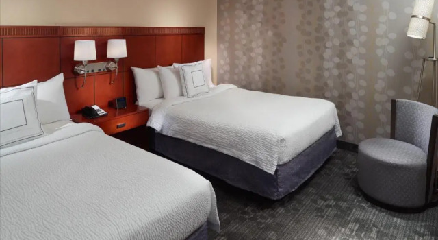 Четырёхместный люкс Courtyard by Marriott Atlanta Duluth/ Gwinnett Place