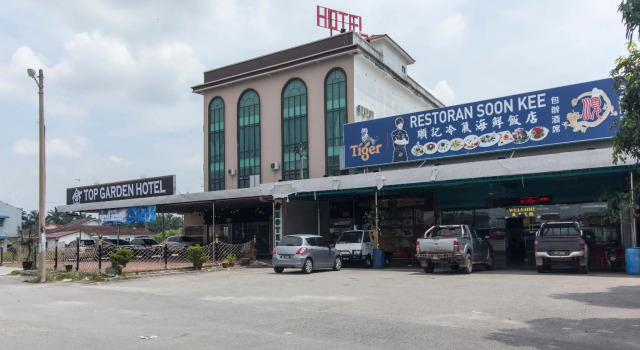 Top Garden Hotel, Réserver Hôtel Hutan Melintang Perak