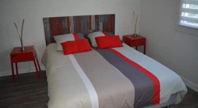 Rullyoloft, Rezervasyon Daire  