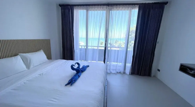 Rockstar Beach Apartments