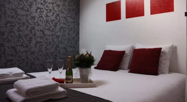 B&B Des4seigneurs, Забронировать Отель «постель и завтрак» Жедин 