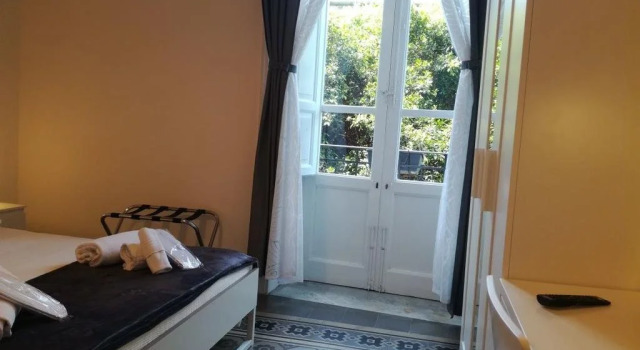 La Finestra Sul Massimo, Book Hotel Monte di Pietà Palermo