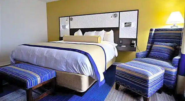 Двухместный номер Standard с балконом и с видом на бассейн Southbank Hotel Jacksonville Riverwalk