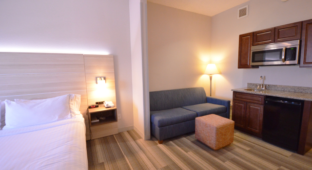 Holiday Inn Express Hotels and Suites Toledo-Oregon, Boek Hotel Toledo Ohio