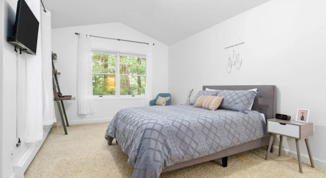 Gorgeous 2BDR Home near Downtown, Varaa Lomakoti Traverse City Michigan