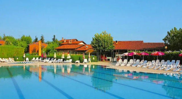 Апартаменты Appartement in the Pretty Residence Tiglio in Sirmione Near the Lake-ex TUI