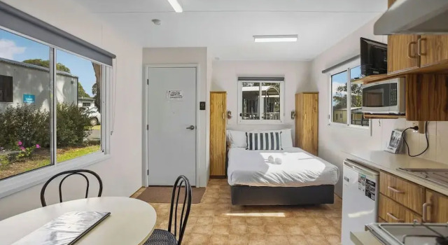 Pet Friendly Stays - BIG4 Aireys Inlet, Забронировать Отель Эйрис-Инлет Великая океанская дорога