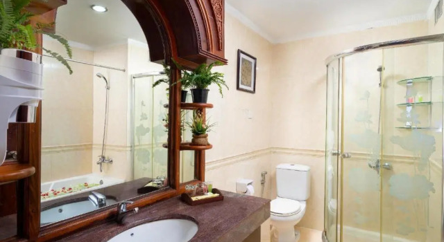 Семейный номер Standard Dragon Royal Angkor Hotel