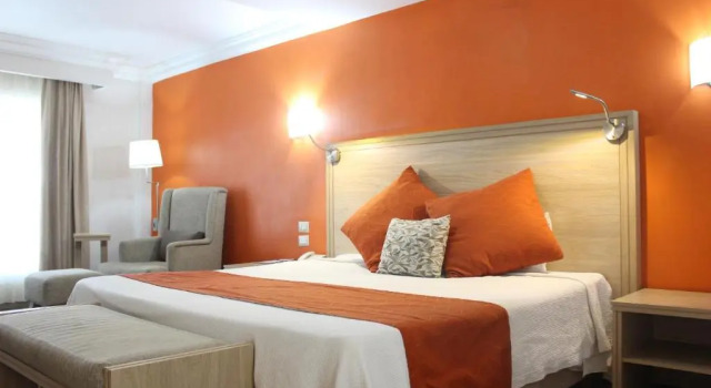 Номер Superior Hotel Flamingo Irapuato
