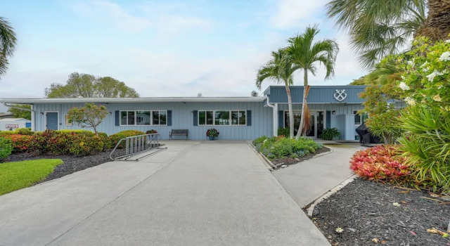 7 Mi to Bonita Beach! Escape w/ Pool Access, Book Feriehus Villaer i Florida, Villa