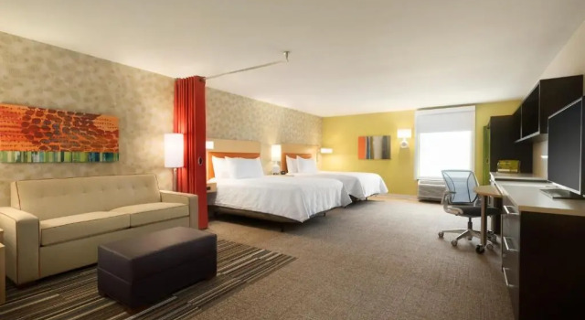 Четырёхместный люкс Home2 Suites By Hilton Iowa City Coralville