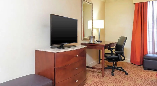 Junior suite Standard DoubleTree by Hilton Hotel Grand Rapids Airport