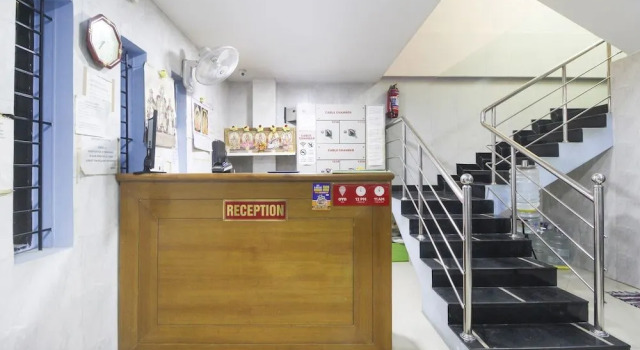 OYO 8053 Banu Residency, Забронировать Отель Отели Веллуру 3 звезды, 3*