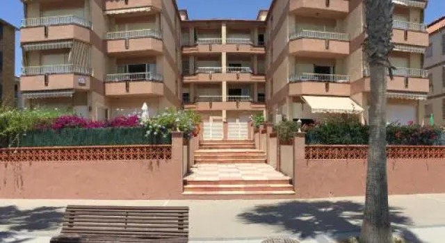Vilanova Prat Apartment