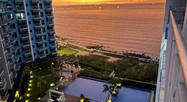 Modern Boutique Seaview Sunset 1BR with 2 Infinity Pools Next to Okada Airports MOA, Забронировать Бутик-отель Бутик-отели Паранак, Бутик-отель