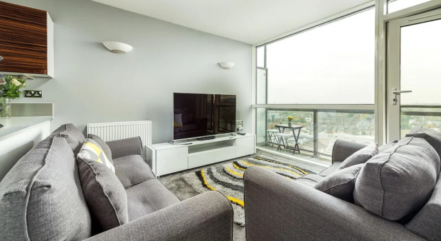 Modern home in Wandsworth, Забронировать Отель Отели Англии 3 звезды, 3*