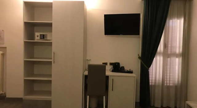 Трёхместный номер Standard Hotel Holiday- Alla Finestrella