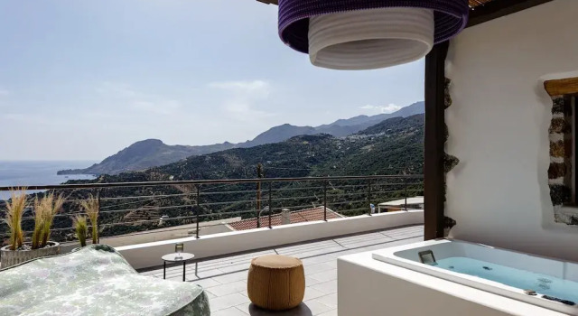 Апартаменты Superior с 2 комнатами с балконом и с видом на море Fedra Suites