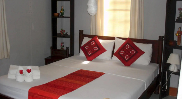 Villa Senesouk Hotel, Book Villa Hoteller i Luang Prabang med parkering, Parkering