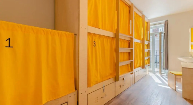 Кровать в общем номере (женский номер) Yes Lisbon Hostel