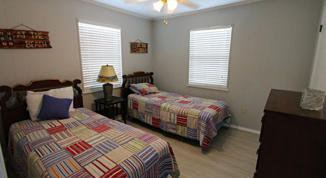 Silver Sands North 2 Bedroom Home by Redawning, Varaa Lomakoti Huvilat kohteessa Alabama, Villa