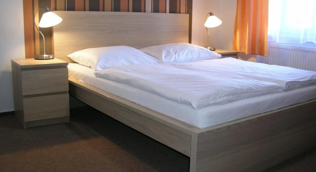 Pension Valja, Rezerwuj Hotel Hotele w Kraj hradecki z parkingiem, Parking
