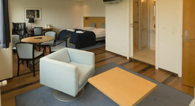 62°N Airport Hotel, Book Hotel Sorvagur Færøerne