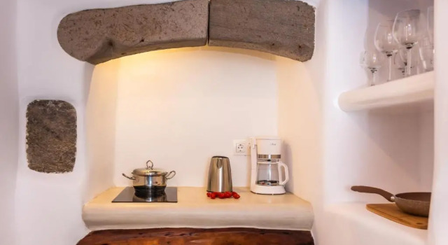 Студия Deluxe Plaka Suites