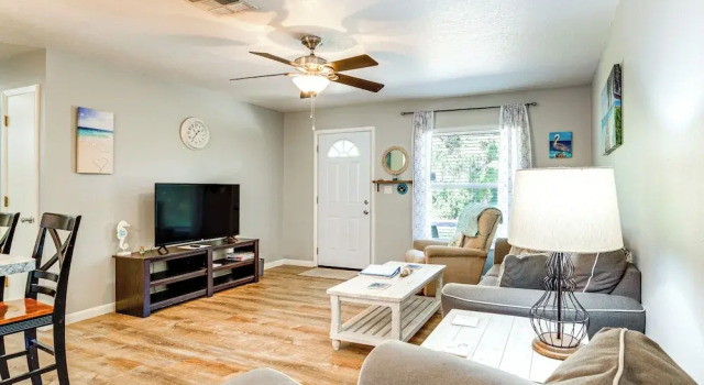 Home 7 Mi to Three Sisters & Hunter Springs, Buchen Sie Ferienhaus Homosassa Florida