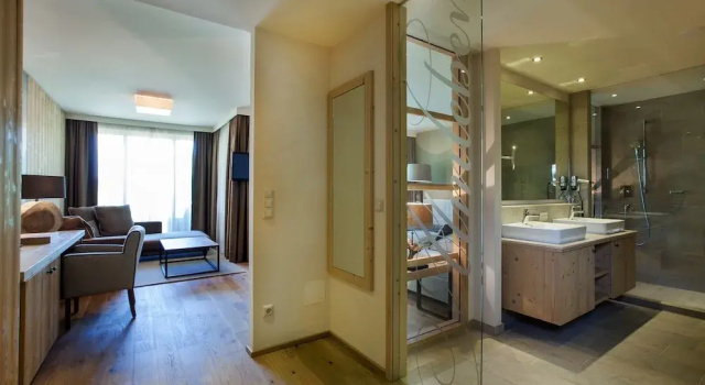 Полулюкс с балконом Almwellness Hotel Pierer