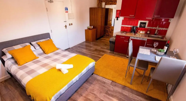 Студия Superior Beach Road Apartments