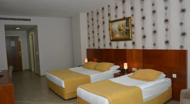Двухместный номер Standard Grand Karot Hotel