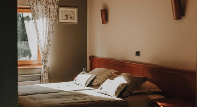 Hotel Au Coeur de Lacuisine, Book Hotel Hoteller i Ardennes Belge med pool, Swimmingpool