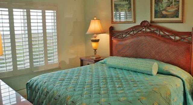 Hilton Grand Vacations Plantation Beach Club at South Seas Island Resort, Забронировать Курортный отель Бока-Гранде штат Флорида
