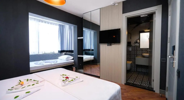 Двухместный номер Deluxe Basel Hotel
