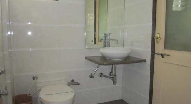 Трёхместный номер Executive Hotel Sarita